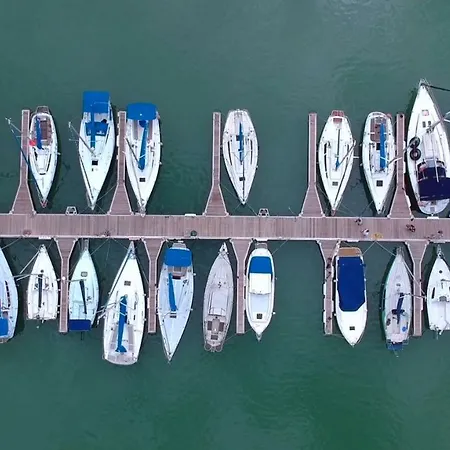 Marina Apartman Balatonszemes