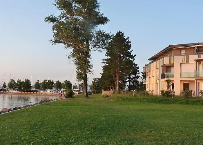 Marina Apartman Balatonszárszó