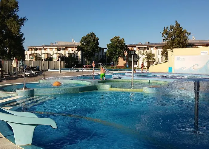 Marina Apartman דירה Balatonszárszó